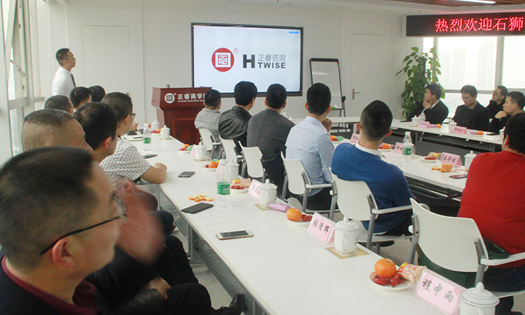 石獅市服裝產業聯盟、石獅市染整同業公會來我司參訪交流并赴標桿項目德永佳參觀學習 石獅市服裝產業聯盟、石獅市染整同業公會來我司參訪交流并赴標桿項目德永佳參觀學習