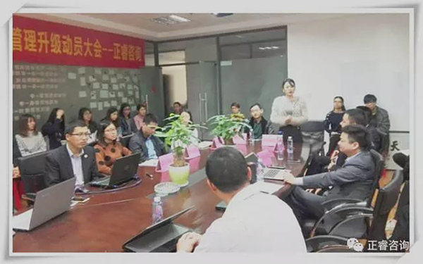 深圳亞新科技有限公司董事長——劉妍君女士發表講話 深圳亞新科技有限公司董事長——劉妍君女士發表講話