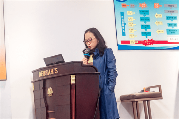 黛柏睿董事長兼總經理張鈺枋女士致辭 黛柏睿董事長兼總經理張鈺枋女士致辭