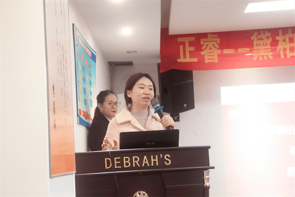 高元秋女士(國際銷售事業部代值經理) 高元秋女士(國際銷售事業部代值經理)