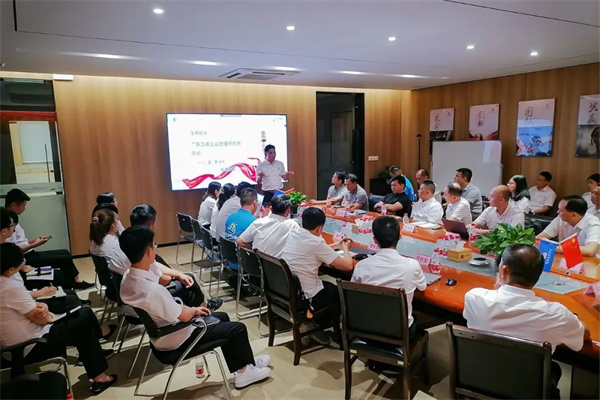 廣東正睿企業(yè)管理研究院院長金濤教授致辭 廣東正睿企業(yè)管理研究院院長金濤教授致辭