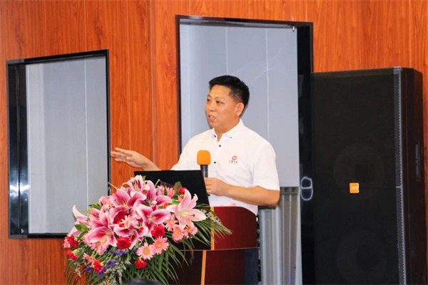 廣東正睿企業管理研究院院長金濤教授致辭 廣東正睿企業管理研究院院長金濤教授致辭