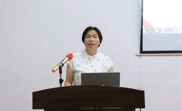 萬事泰集團副總裁關彩云女士總結會致辭 萬事泰集團副總裁關彩云女士總結會致辭