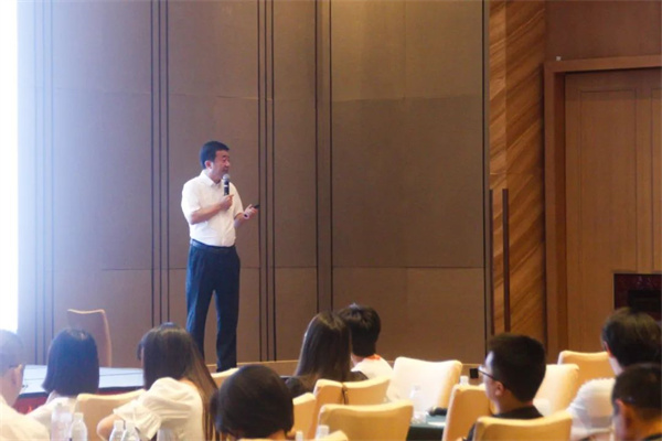 正睿研究院副院長王棡老師培訓現場 正睿研究院副院長王棡老師培訓現場