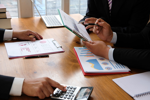 集團(tuán)財(cái)務(wù)管控：規(guī)范財(cái)務(wù)管理，降低財(cái)務(wù)風(fēng)險(xiǎn)！