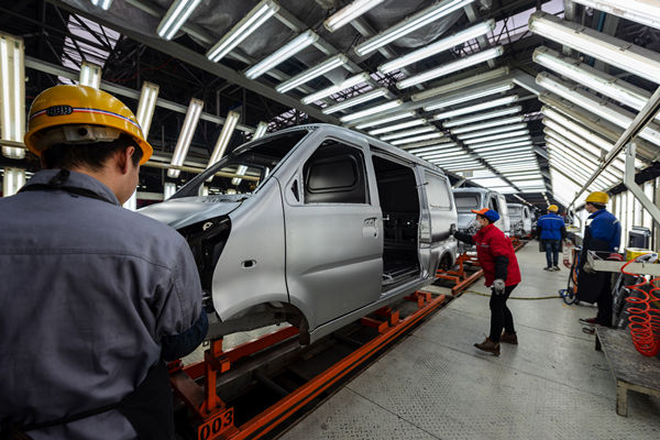 生產(chǎn)布局優(yōu)化：提高生產(chǎn)線平衡，降低生產(chǎn)周期