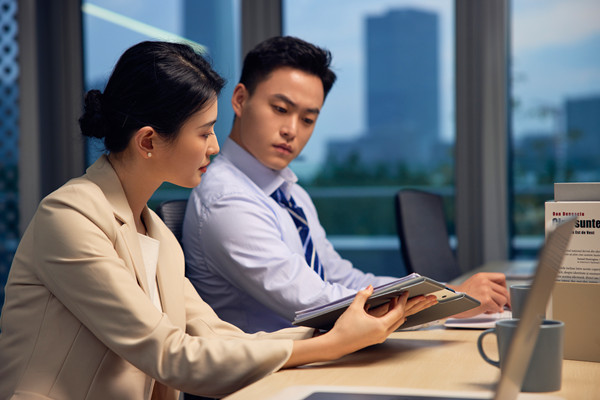 以客戶為中心的績效管理：關(guān)注客戶需求，提升滿意度