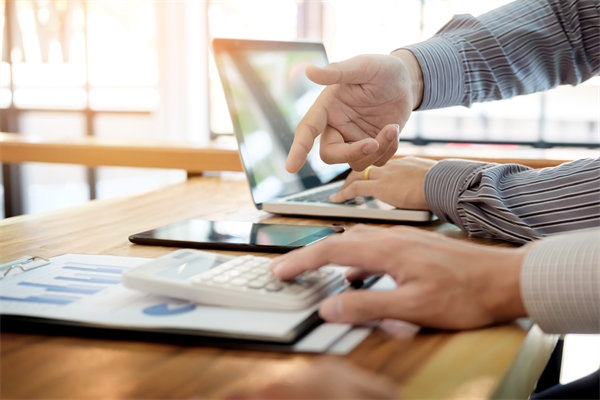 協(xié)同內(nèi)外力量,執(zhí)行經(jīng)營計(jì)劃,共創(chuàng)企業(yè)美好明天 協(xié)同內(nèi)外力量,執(zhí)行經(jīng)營計(jì)劃,共創(chuàng)企業(yè)美好明天