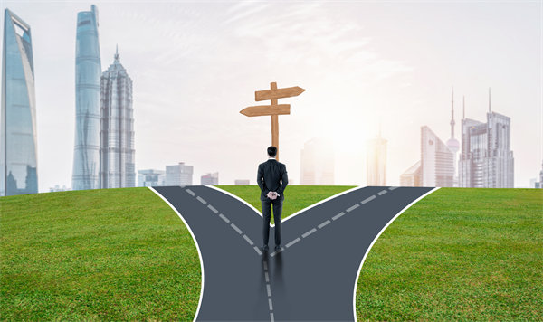 如果一家企業(yè)沒(méi)有明確的經(jīng)營(yíng)戰(zhàn)略，會(huì)有什么樣的風(fēng)險(xiǎn)？