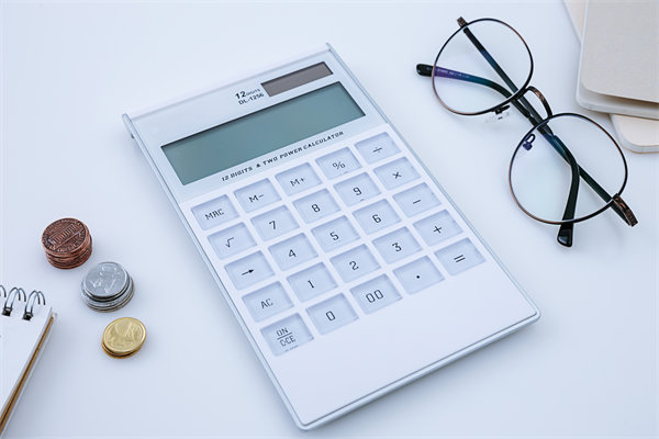 根據薪酬的構成來確定不同競爭性薪酬政策怎么制定？