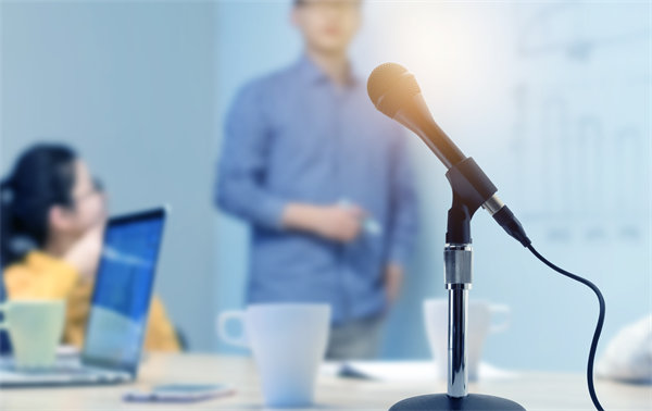 企業文化如何深度融合HR管理，增強團隊凝聚力？