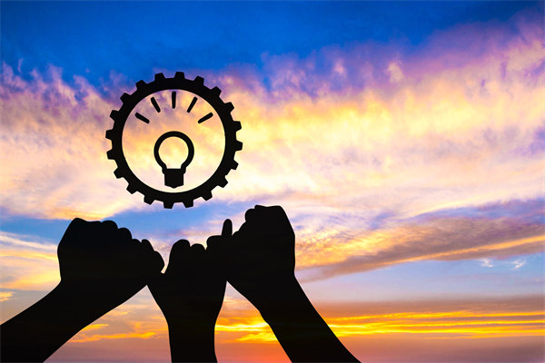 在全球化下,跨國企業如何規劃組織結構與運營模式? 在全球化下,跨國企業如何規劃組織結構與運營模式?