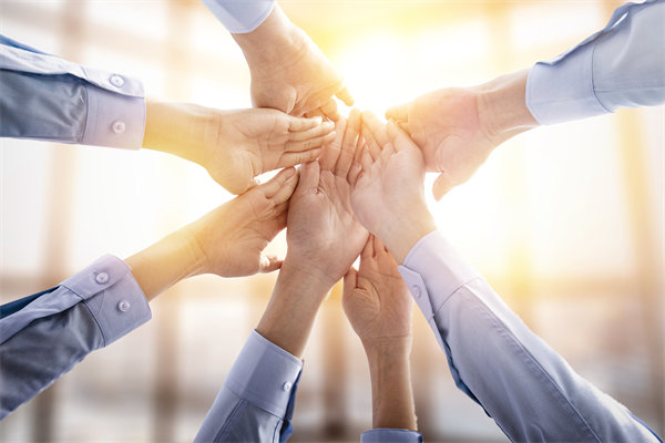 薪酬透明度對(duì)員工滿(mǎn)意度及企業(yè)文化有何影響？