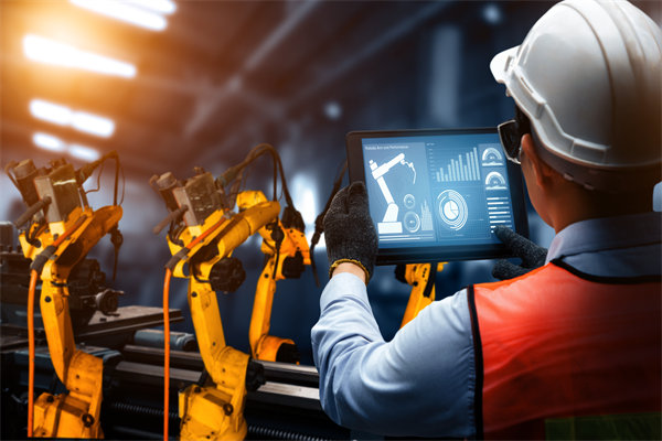 以科技創新驅動產業發展，傳統制造業如何數字化轉型？