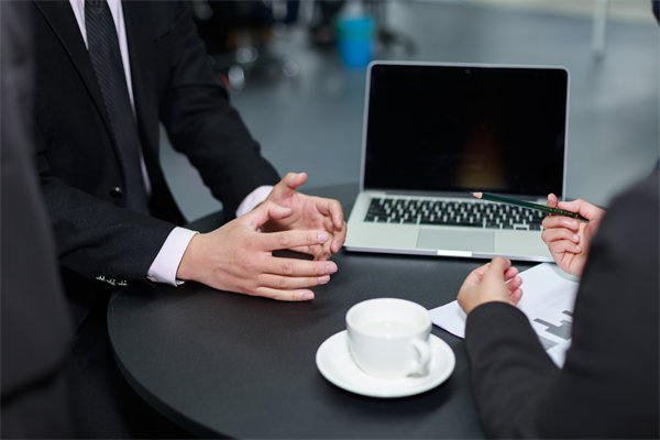 薪酬制度優(yōu)化:提升員工滿(mǎn)意度與績(jī)效的必由之路 薪酬制度優(yōu)化:提升員工滿(mǎn)意度與績(jī)效的必由之路