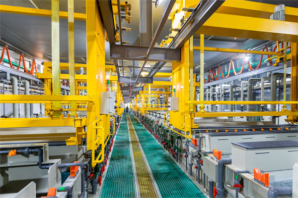 在精益生產(chǎn)中，企業(yè)如何有效減少生產(chǎn)過程中的浪費(fèi)？