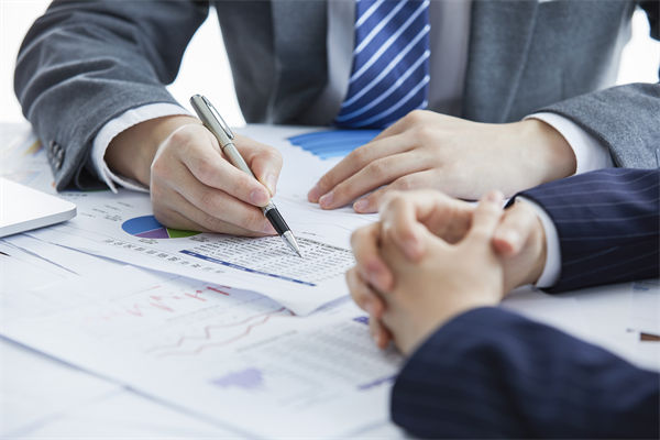 績效導向的預算管理:如何確保企業(yè)預算與KPI掛鉤? 績效導向的預算管理:如何確保企業(yè)預算與KPI掛鉤?