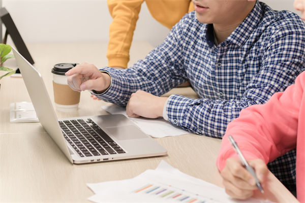 胖東來珠寶員工年薪從未低于20萬，對企業人資的啟發