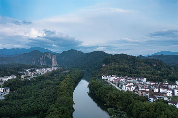 麗水戰(zhàn)略咨詢(xún)公司如何為企業(yè)規(guī)劃長(zhǎng)遠(yuǎn)藍(lán)圖？