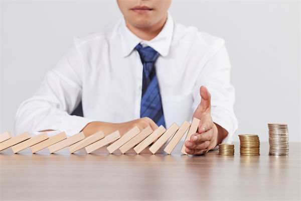 在年度經營計劃中,如何有效識別并應對潛在風險? 在年度經營計劃中,如何有效識別并應對潛在風險?