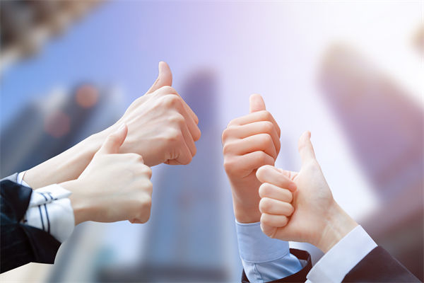 薪酬激勵與績效反饋:構建積極工作氛圍的基石 薪酬激勵與績效反饋:構建積極工作氛圍的基石