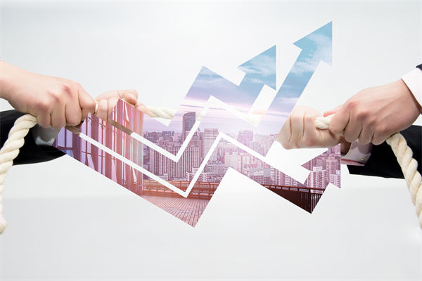 競爭對手策略多變，企業戰略管理如何調整以應對挑戰？