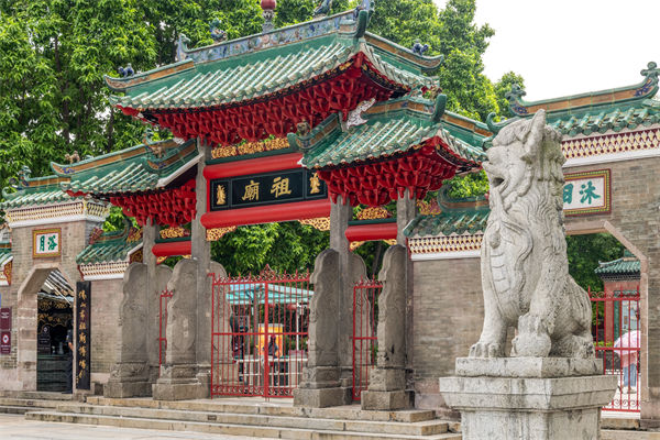 佛山薪酬咨詢公司如何助力企業平衡薪酬與績效？