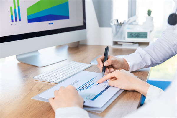 信息不對稱問題下，集團如何加強內部管控透明度？