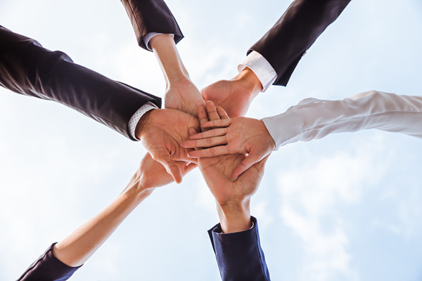 集團(tuán)如何評(píng)估子公司績(jī)效，確保戰(zhàn)略目標(biāo)實(shí)現(xiàn)？