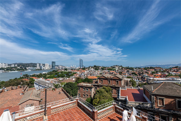 廈門企業深陷同質化競爭泥沼，廈門戰略咨詢公司如何助力破局？