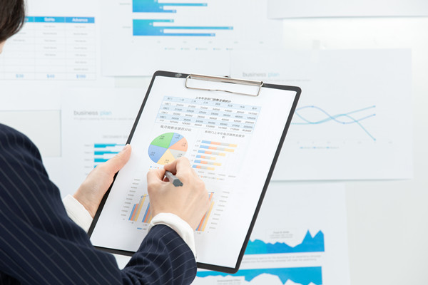 績效管理系統，是應該追求高科技還是保持人性化？