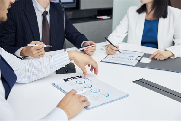 哪些行業人才火爆就業市場？人力資源管理有何啟發？