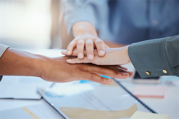 跨文化管理對企業全球化戰略實施的影響及應對策略？