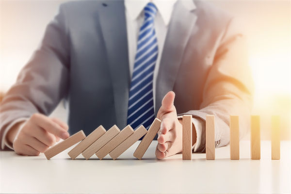 A股開盤大跌，近800股跌超9%，關聯(lián)企業(yè)如何調(diào)整戰(zhàn)略？