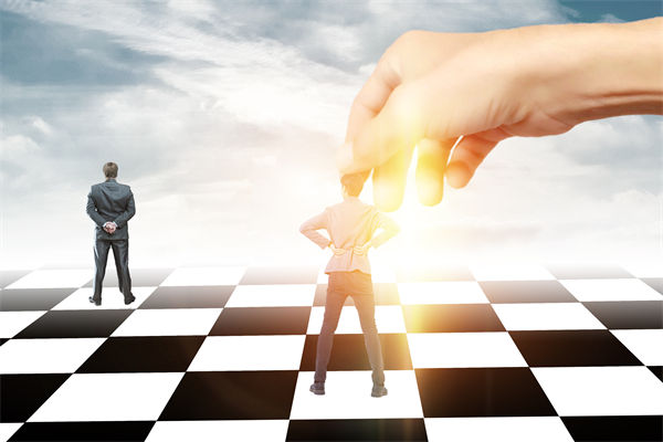 把頂層設計和問計于民統一起來，對企業戰略的啟示