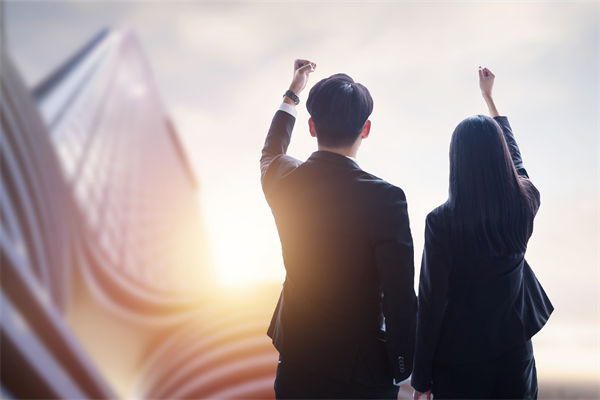 薪酬咨詢分析：公職人員兼職送外賣，紀委回應來了