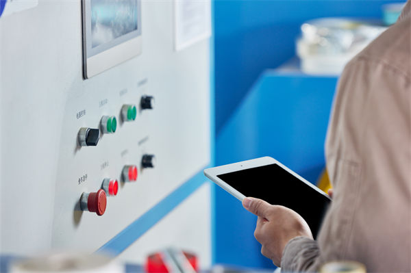 員工抵觸流程變革,數(shù)字化管理轉(zhuǎn)型如何真正落地? 員工抵觸流程變革,數(shù)字化管理轉(zhuǎn)型如何真正落地?