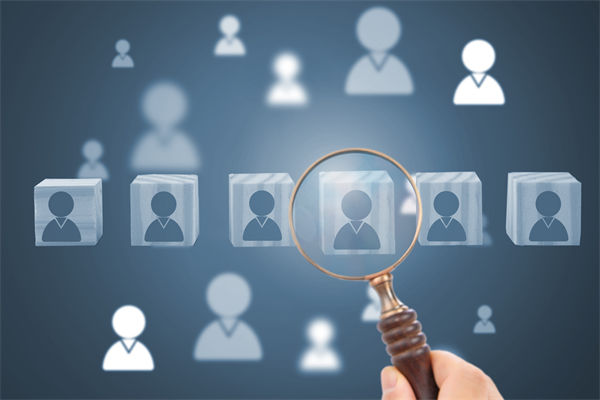 招聘成本節(jié)節(jié)攀升，人力資源管理如何精準(zhǔn)鎖定人才？