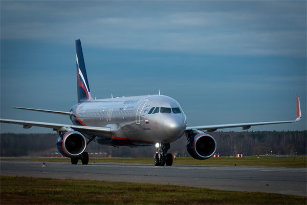 數(shù)十架中資公司飛機(jī)被扣俄羅斯，戰(zhàn)略咨詢怎么看？