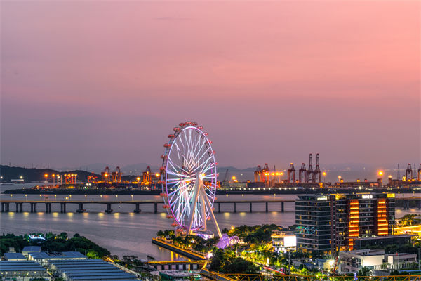 行業(yè)洗牌加速企業(yè)迷茫，深圳戰(zhàn)略咨詢公司能指明突圍方向嗎？