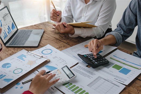 績(jī)效考評(píng)淪為形式主義，員工敷衍應(yīng)付企業(yè)怎么破？