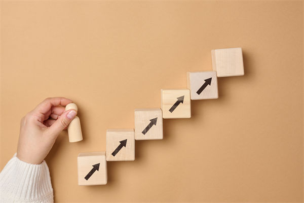 戰略目標層層分解后，部門協同為何反成內耗根源？