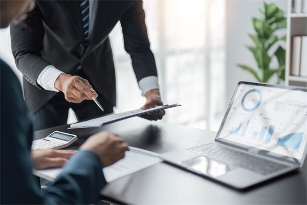 戰(zhàn)略咨詢公司，如何助力企業(yè)設(shè)計并落地商業(yè)模式？